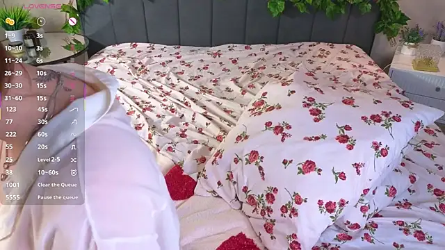 ConstanceHelms's cam snapshot