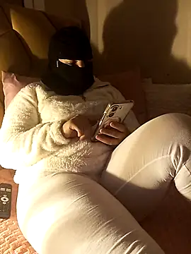 LONA-_-'s cam snapshot