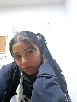 Amy_Ferreira's cam snapshot