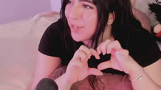 Camila_Matinez_'s cam snapshot