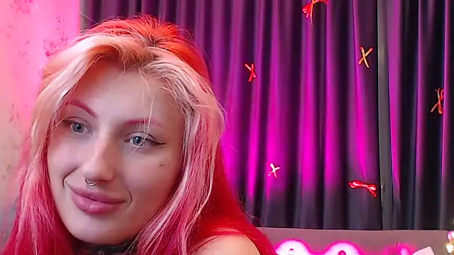 Nina_Blum_'s cam snapshot