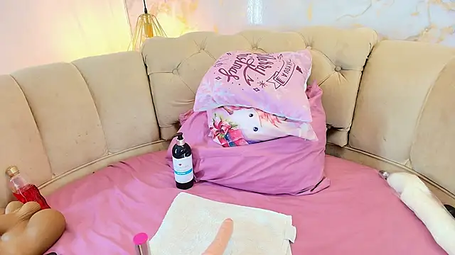 khloeblake's cam snapshot