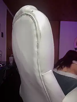 Im_scarlett18's cam snapshot