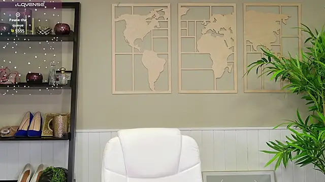 LadyLeea's cam snapshot