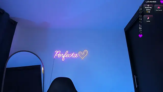 daniela_hornny's cam snapshot