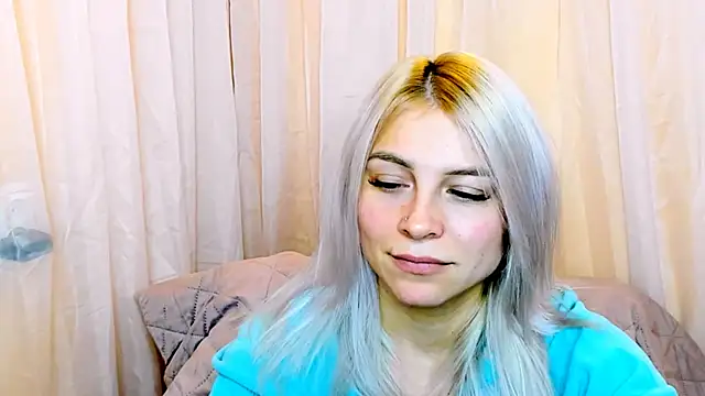 FoxyKathryn's cam snapshot