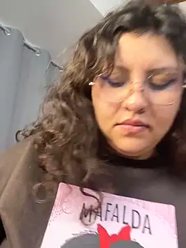 Larissa_Antonella's cam snapshot