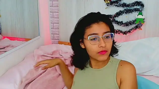 KATY_LOWERY's cam snapshot