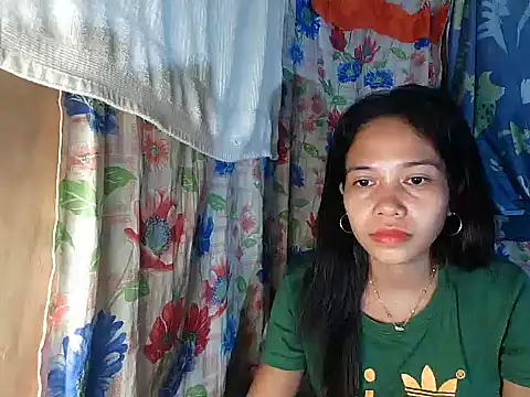 PinaySkinnyGirl's cam snapshot