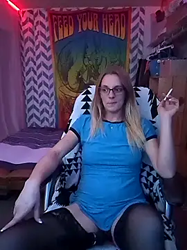 AlicePayne's cam snapshot