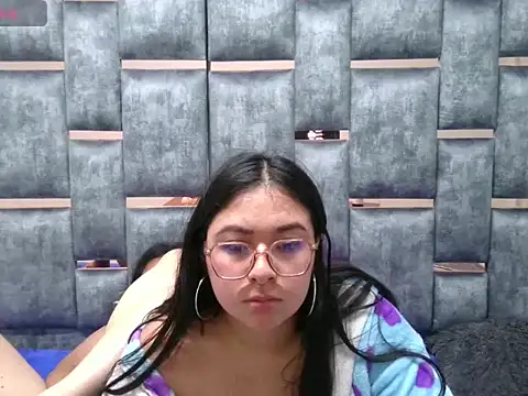 Sofi_y_Sarahx's cam snapshot