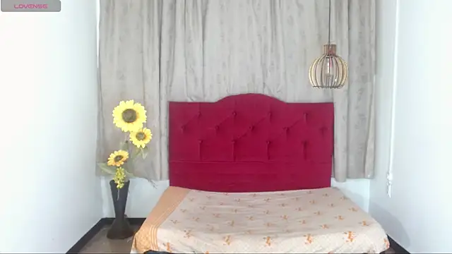 luisa__torres's cam snapshot