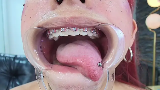 miss___abigail's cam snapshot