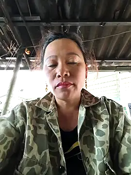 Y-eahi's cam snapshot