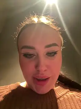 KiraSunshine live sex cam