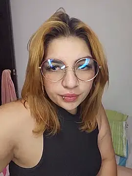 mila_curvy's cam snapshot