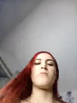 laura_arias018's cam snapshot