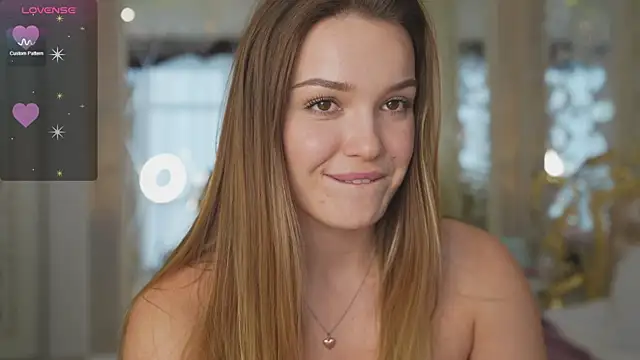 PeachyLina live sex cam