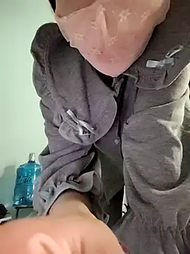 simsim-00's cam snapshot