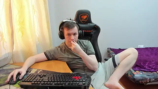 iliaskrislove live sex cam