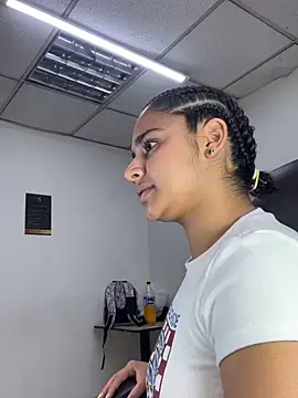 ScarletDoll's cam snapshot