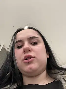 ErikaMurr's cam snapshot