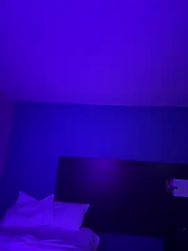 BigMfLuther's cam snapshot