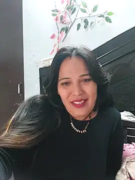 Poojabhabi101's cam snapshot