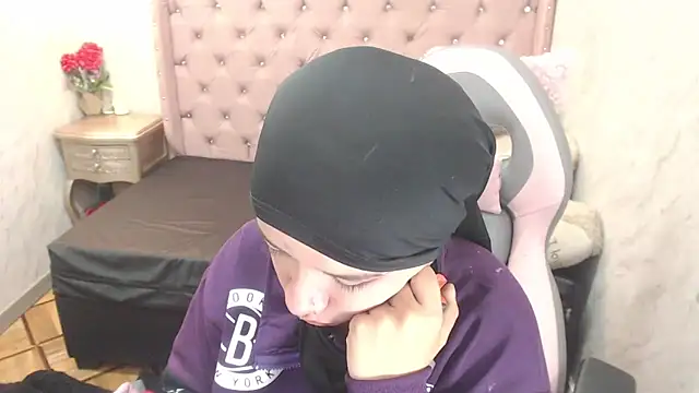 Emily_Wilde's cam snapshot