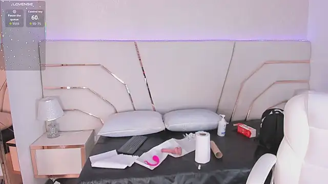 Kendall_Evanss's cam snapshot