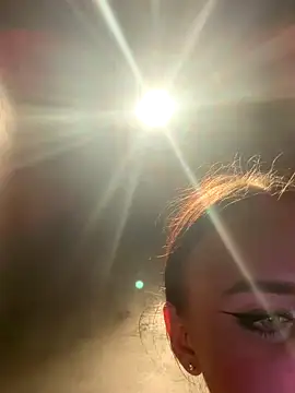 KiraSunshine's cam snapshot