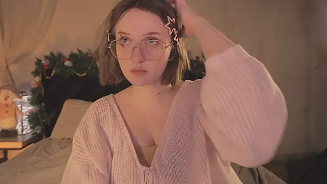 ELLIEJAY's cam snapshot