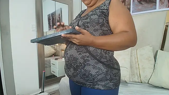 Chanel_hottest's cam snapshot