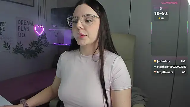 LiaWoow's cam snapshot