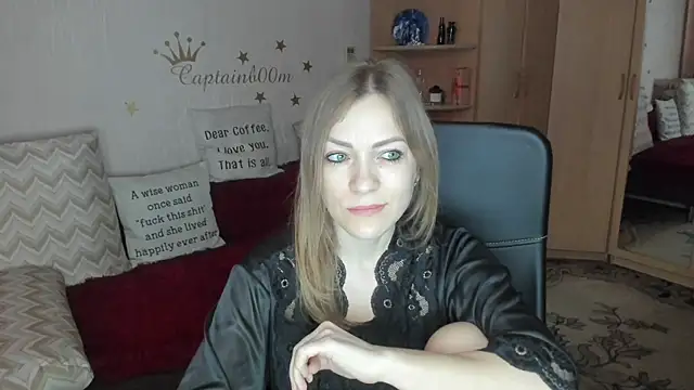 Tiffany_Bates's cam snapshot