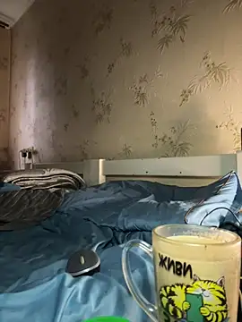 Naughtbaby_2025's cam snapshot