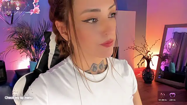 Megan_inked's cam snapshot