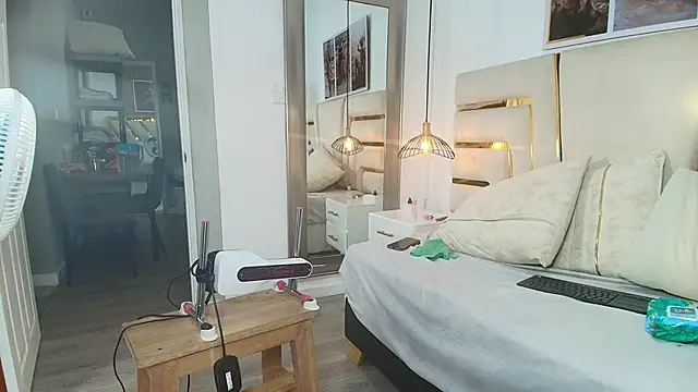 Chanel_hottest's cam snapshot