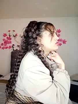 BellaChiquis_'s cam snapshot