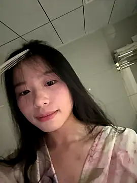 Kawaii-P live sex cam