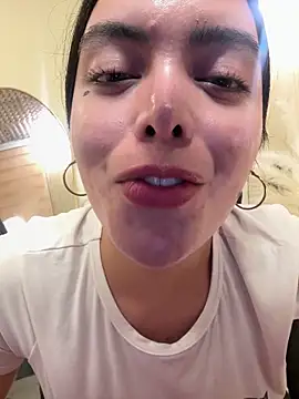 TS-SimplyTheBest live sex cam