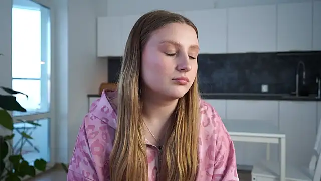 RemediosStrekas live sex cam