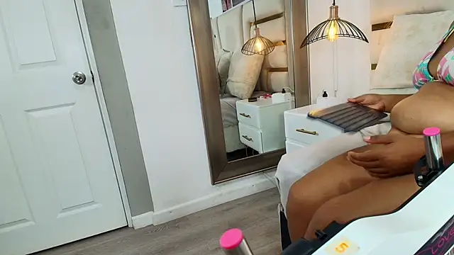 Chanel_hottest's cam snapshot