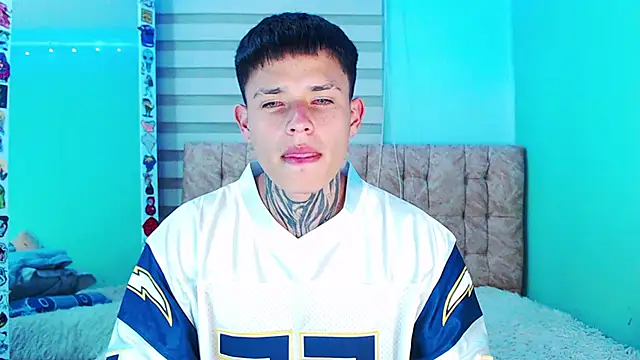 _justinmoon2 live sex cam