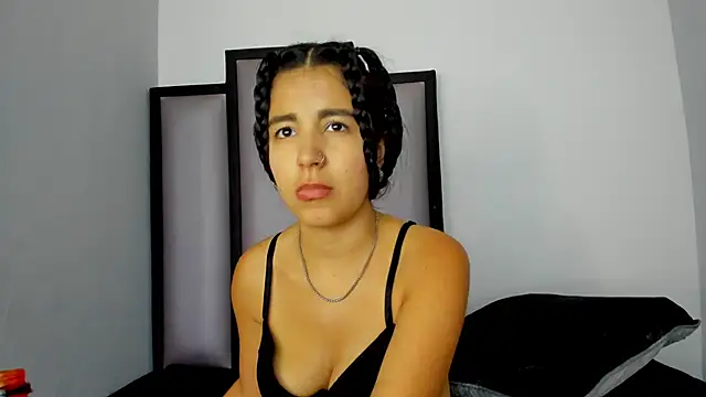 Lucy-23's cam snapshot