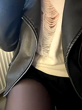 CrazyTori's cam snapshot