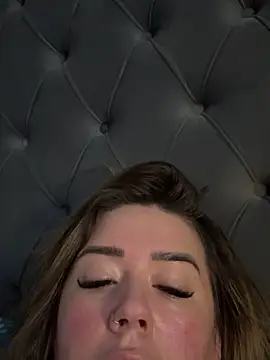 BadBitchClaudia's cam snapshot