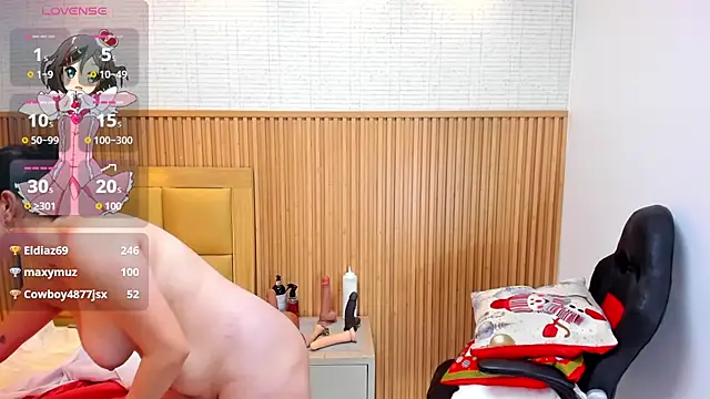 LOLAMAXI's cam snapshot