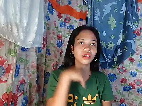 PinaySkinnyGirl's cam snapshot