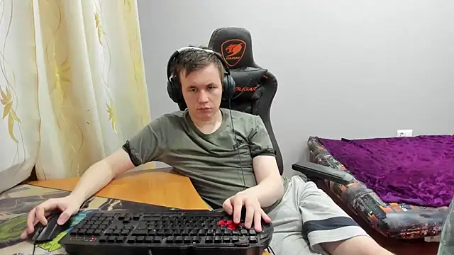 iliaskrislove live sex cam